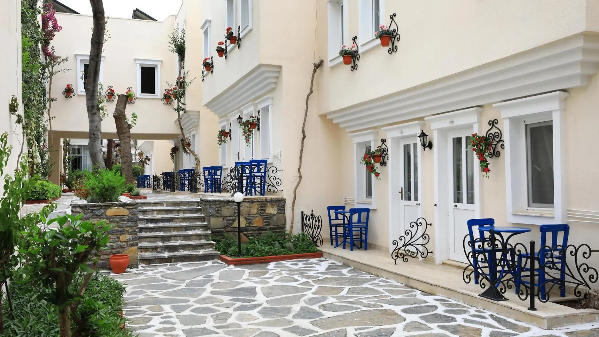 Cactus Fleur Beach Яликовак 4*,  Турция
